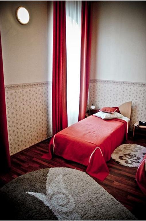 Hotel Αράντ Δωμάτιο φωτογραφία